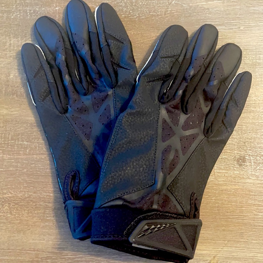 NEW Nike Vapor Jet 2.0 NFL Football Receiver Gloves (PGF2922-001) Rare All Black